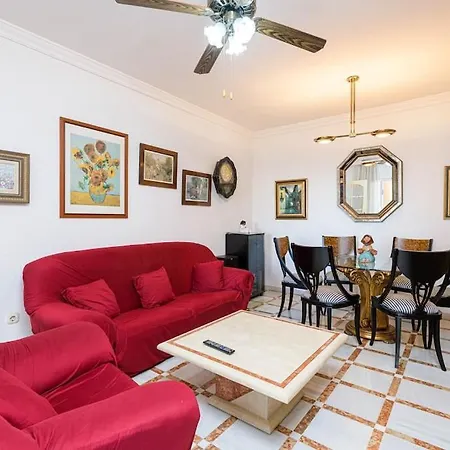 El Palo Beach Apartment *