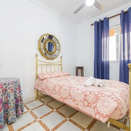 El Palo Beach Apartment *